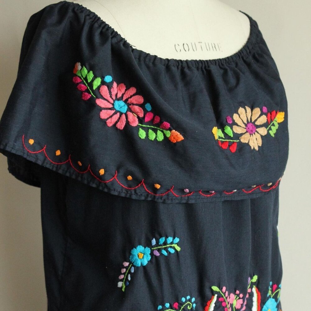 Vintage 1980s 1990s Dress, Volup Navy Blue Mexican Oaxaca Embroidered Floral - Picture 4 of 9